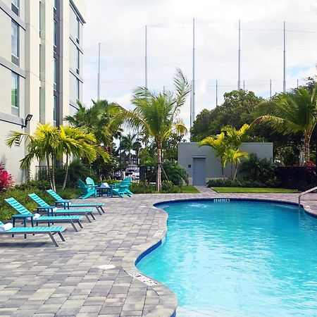 Home2 Suites By Hilton West Palm Beach Airport Cloud Lake Екстериор снимка