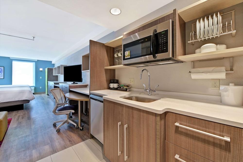 Home2 Suites By Hilton West Palm Beach Airport Cloud Lake Екстериор снимка