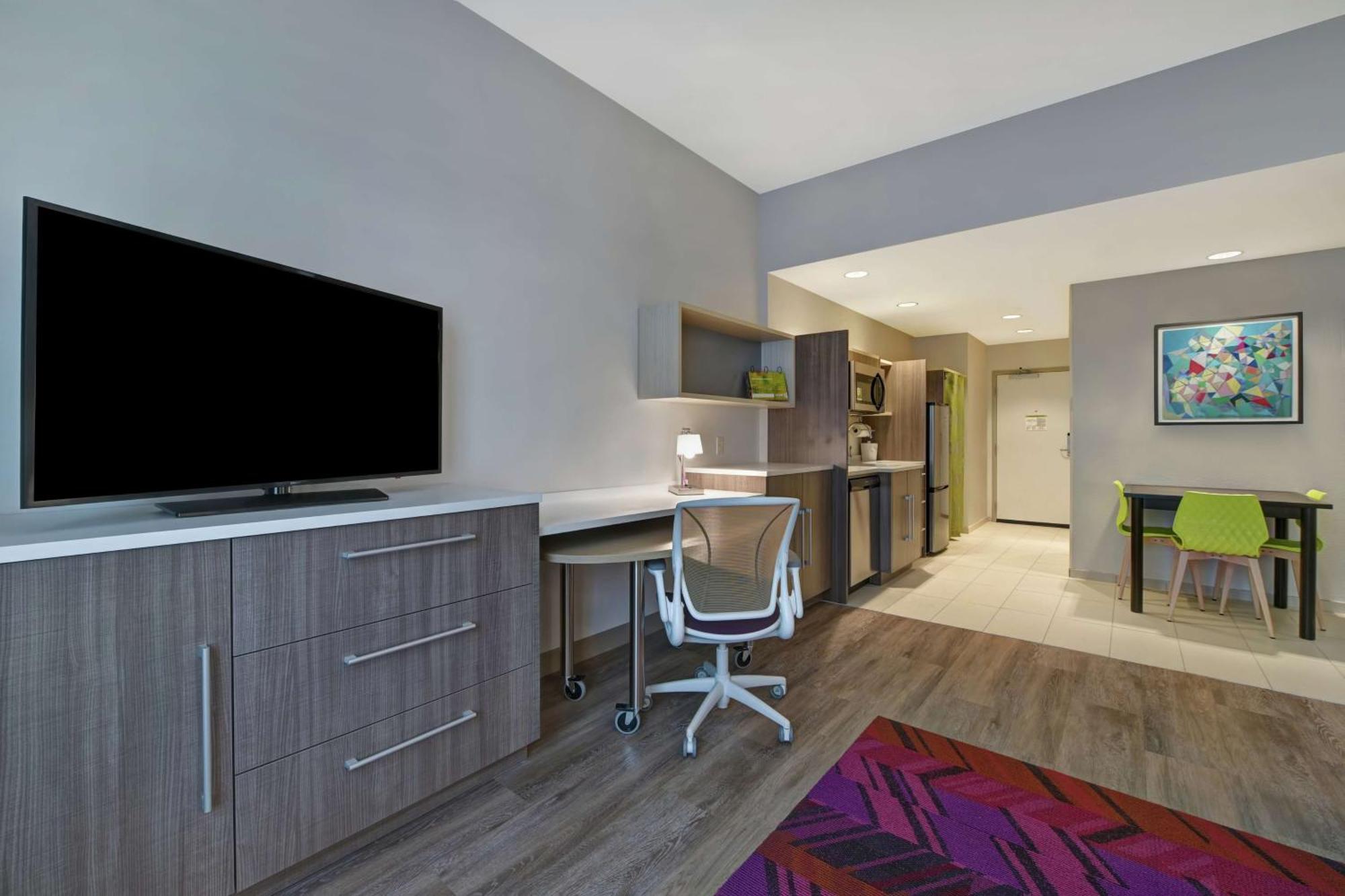 Home2 Suites By Hilton West Palm Beach Airport Cloud Lake Екстериор снимка